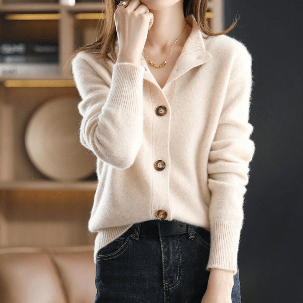 Women's Luxurious Cardigan